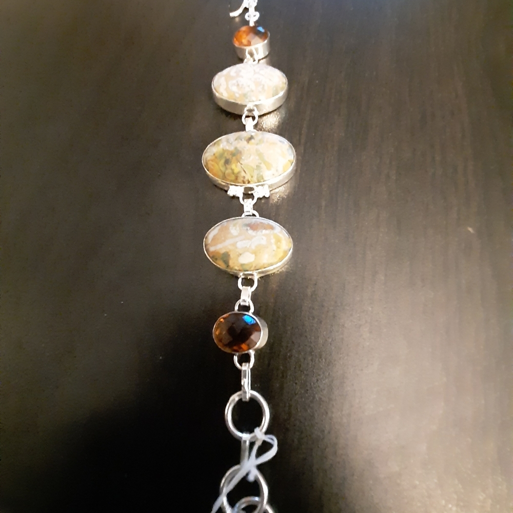Ladies jewelry